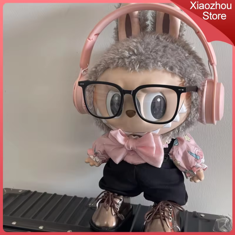 The 38cm Pink Canvas Overwear Set Replacement for doll Labubu Mokoko Doll Suit Children's Toy Presents Accessories Set brings a whole new feature to plush dolls to make them fashionable.
